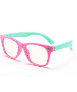 Alege ochelari uVision Rogue Kids Pink pentru a proteja vederea copilului tau de lumina albastra a calculatorului.